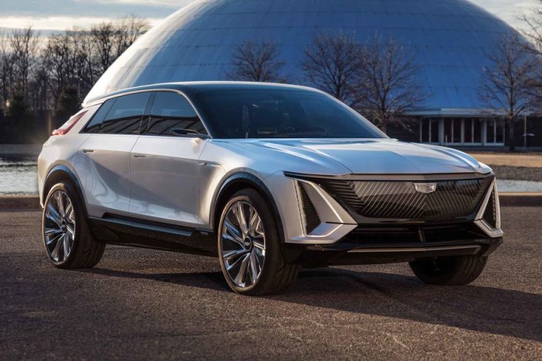 Cadillac Lyriq EV:The First Electric SUV | Classic Men&#039;s World