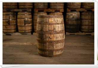 Authentic Kentucky BourbonWhiskey Barrel(B07GCTPGRM)